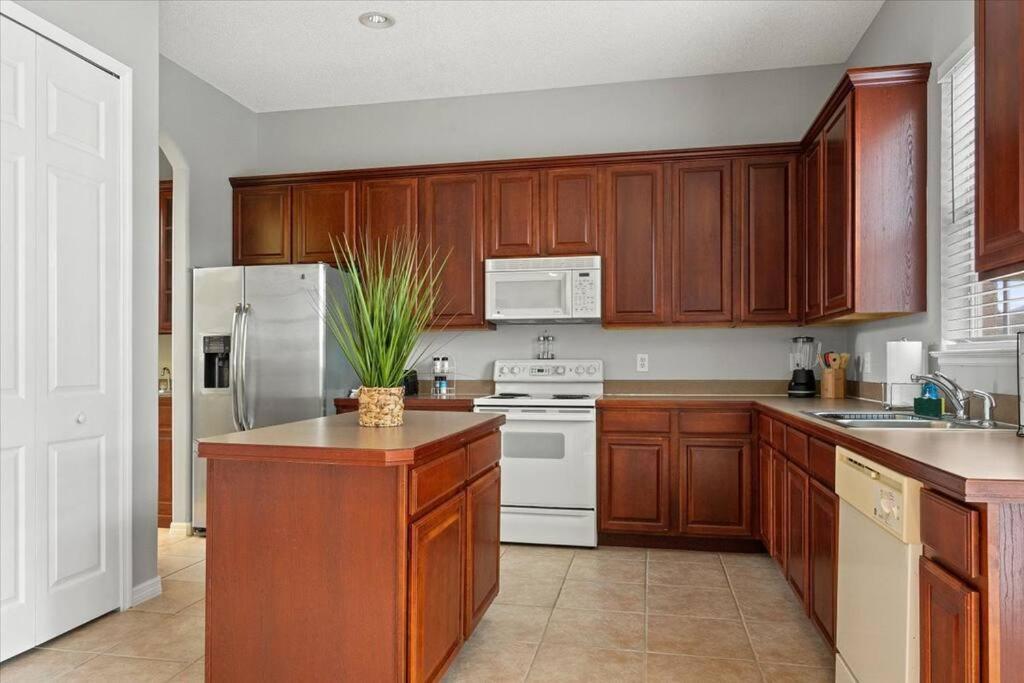 Long Stays! Lakefront - Gated Pool Home Orlando Esterno foto